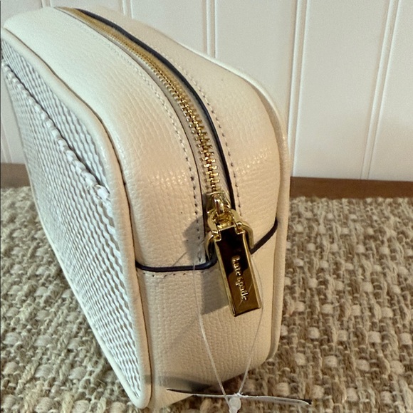 Kate Spade Oh Snap Straw Camera Bag in the Meringue Multi color.  MSRP $299 nwt - Picture 5 of 6